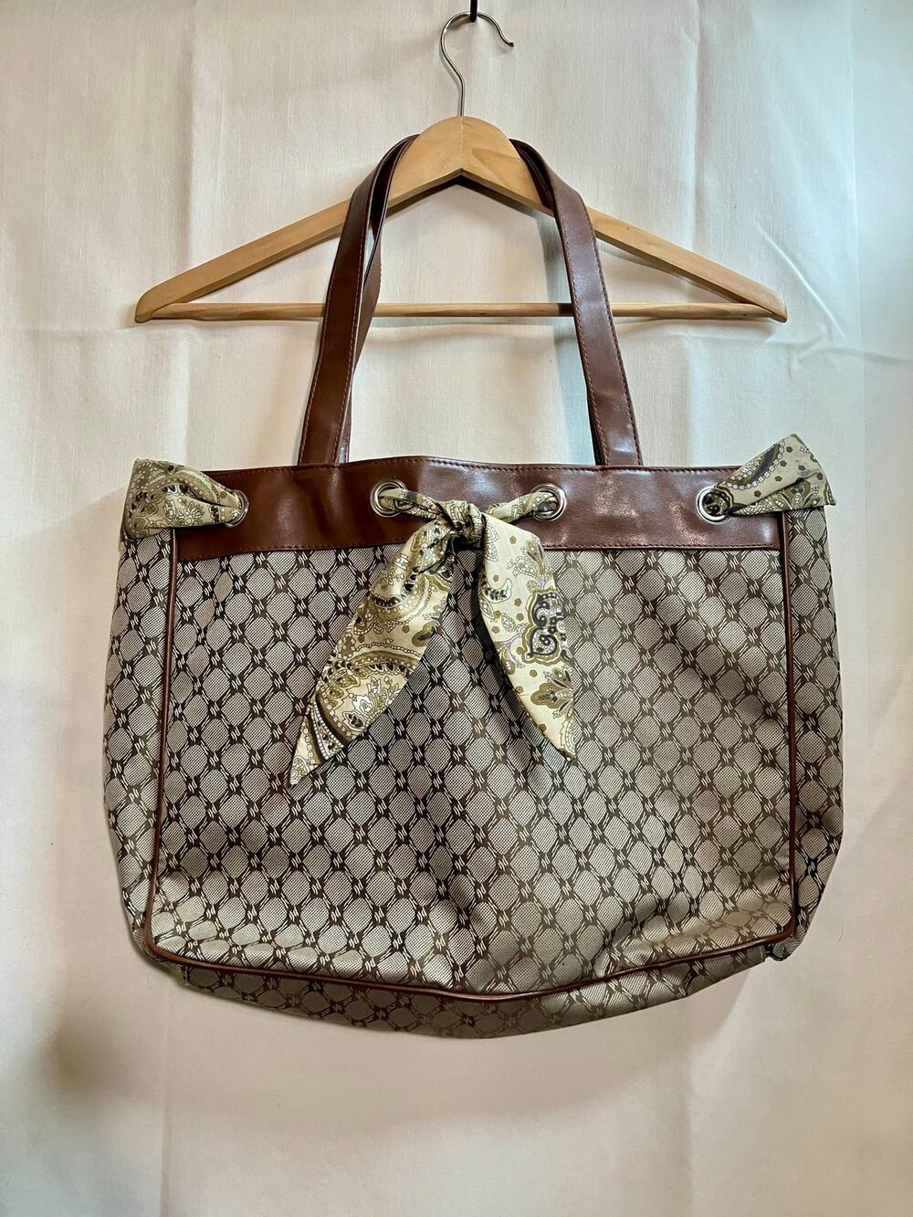Chadwick Brown/Tan Purse.